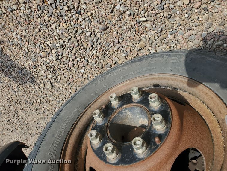 image for item IT9816 1998 Chevrolet G3500  Collins school bus