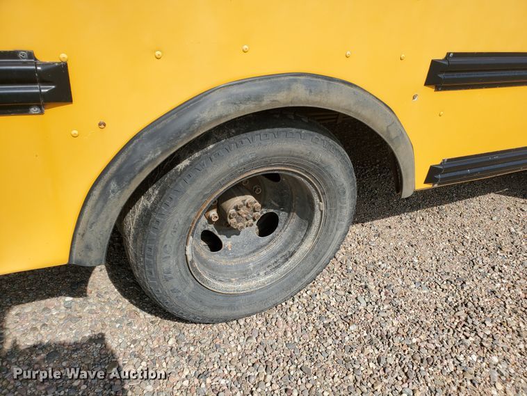 image for item IT9816 1998 Chevrolet G3500  Collins school bus