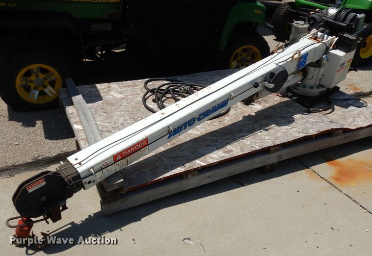 image for item IW9798 Auto Crane 3203PRX  truck crane