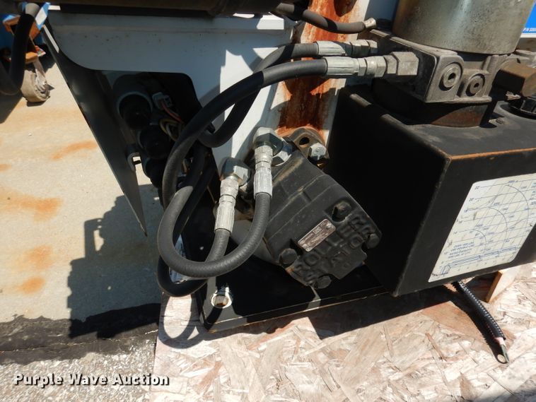 image for item IW9798 Auto Crane 3203PRX  truck crane
