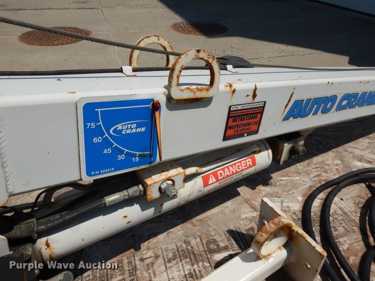 image for item IW9798 Auto Crane 3203PRX  truck crane
