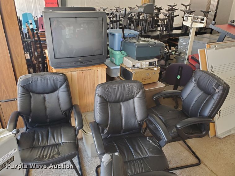 image for item JM9739 Office supplies and equipment