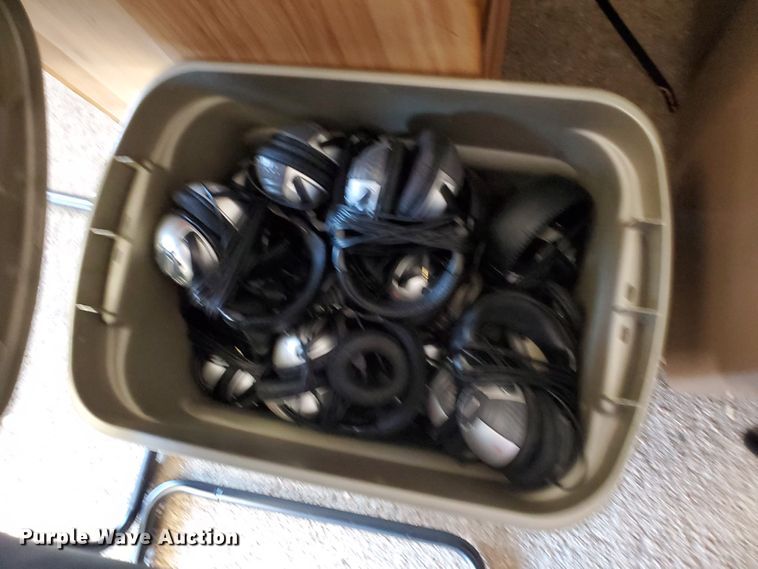 image for item JM9739 Office supplies and equipment