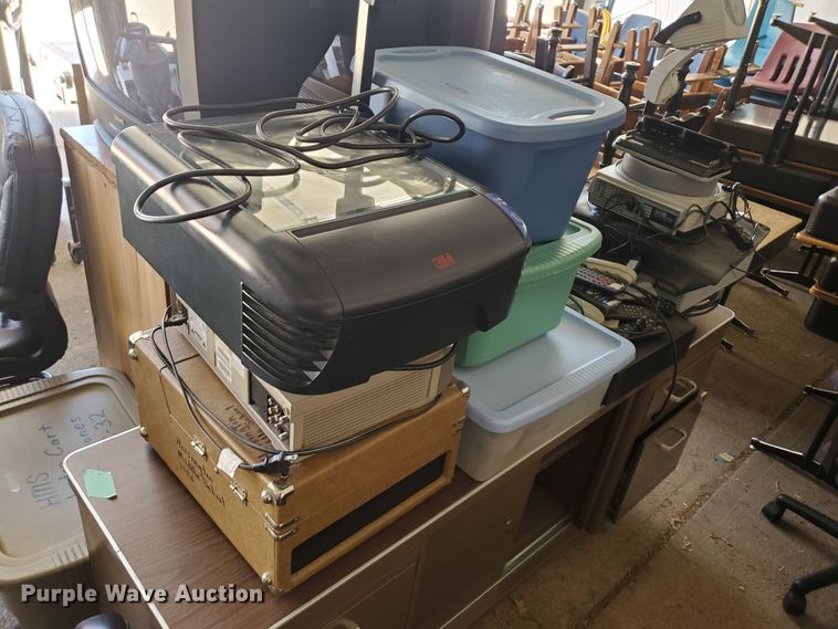 image for item JM9739 Office supplies and equipment