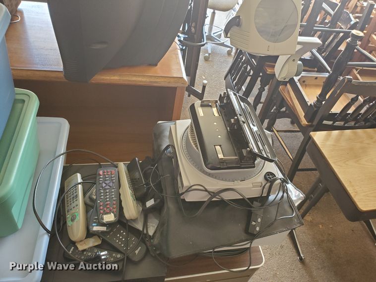 image for item JM9739 Office supplies and equipment