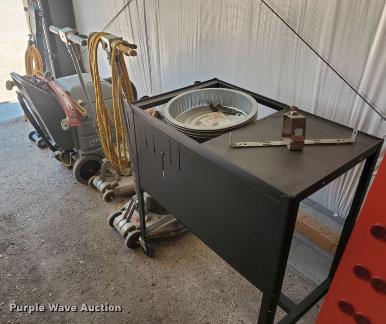 image for item JM9743 Floor cleaning equipment