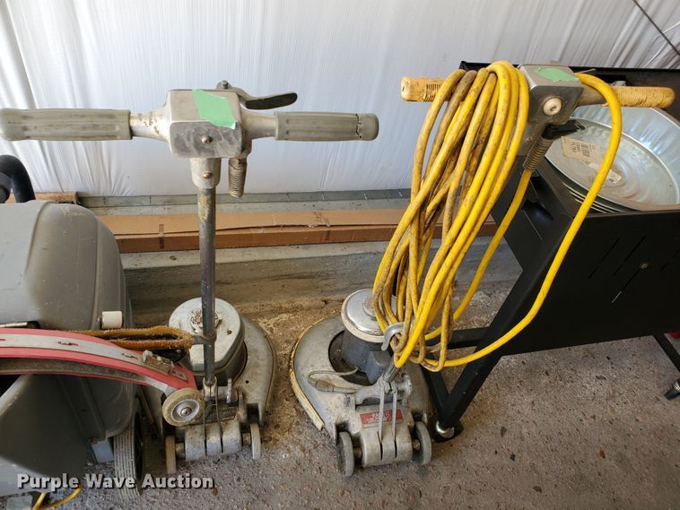 image for item JM9743 Floor cleaning equipment