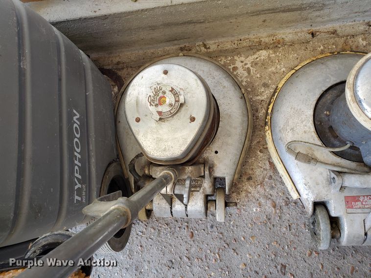 image for item JM9743 Floor cleaning equipment