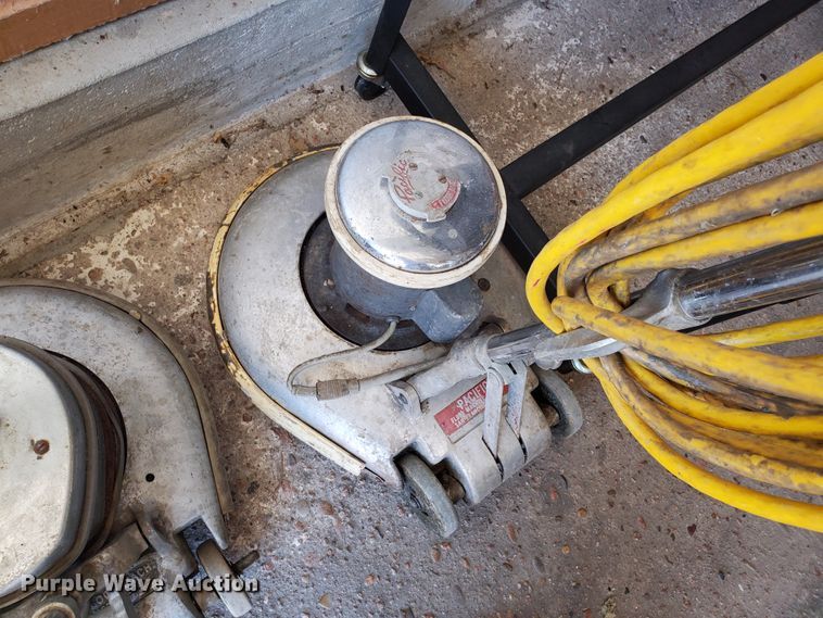 image for item JM9743 Floor cleaning equipment