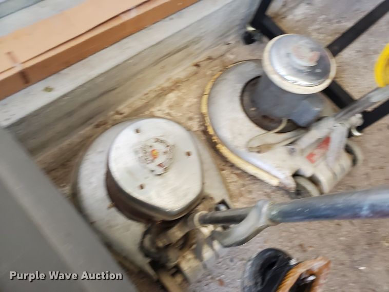 image for item JM9743 Floor cleaning equipment