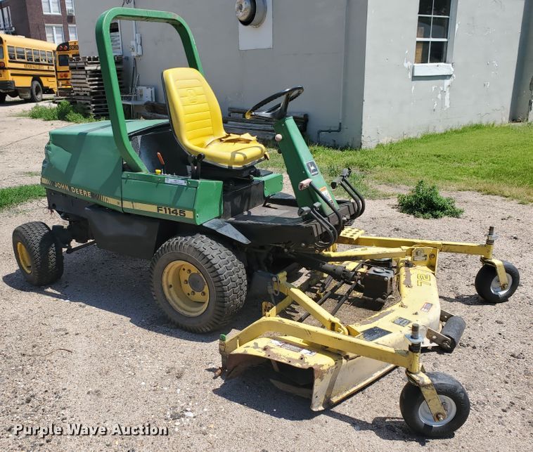 image for item JM9757 John Deere F1145  lawn mower