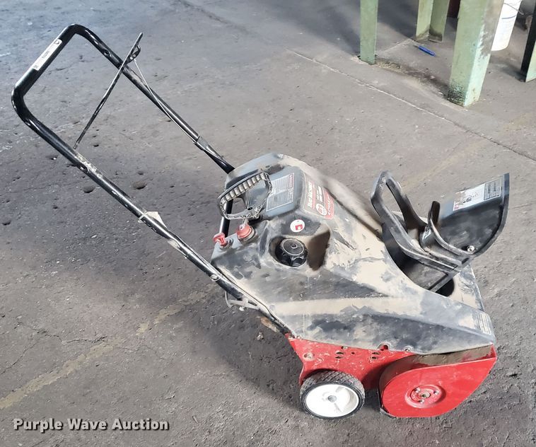 image for item JM9758 Yard Machines  snow blower