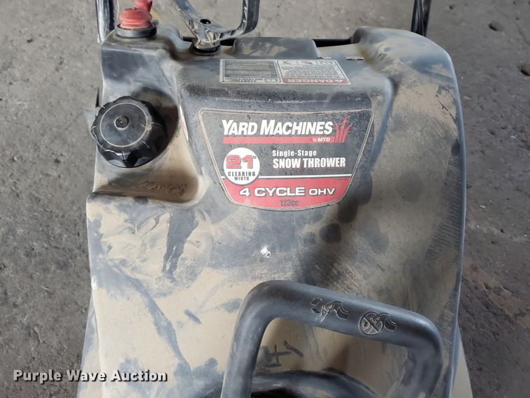 image for item JM9758 Yard Machines  snow blower