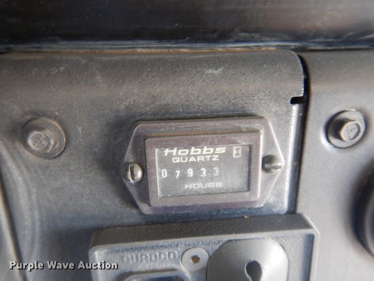 image for item JZ9988 1996 GMC B7  school bus