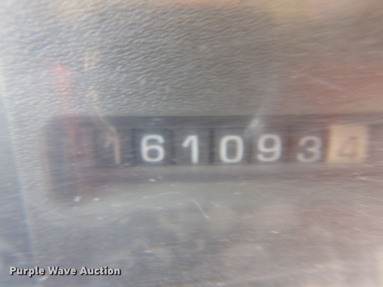 image for item JZ9988 1996 GMC B7  school bus