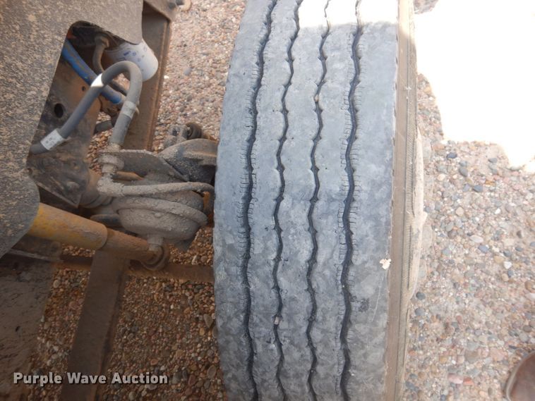 image for item JZ9988 1996 GMC B7  school bus