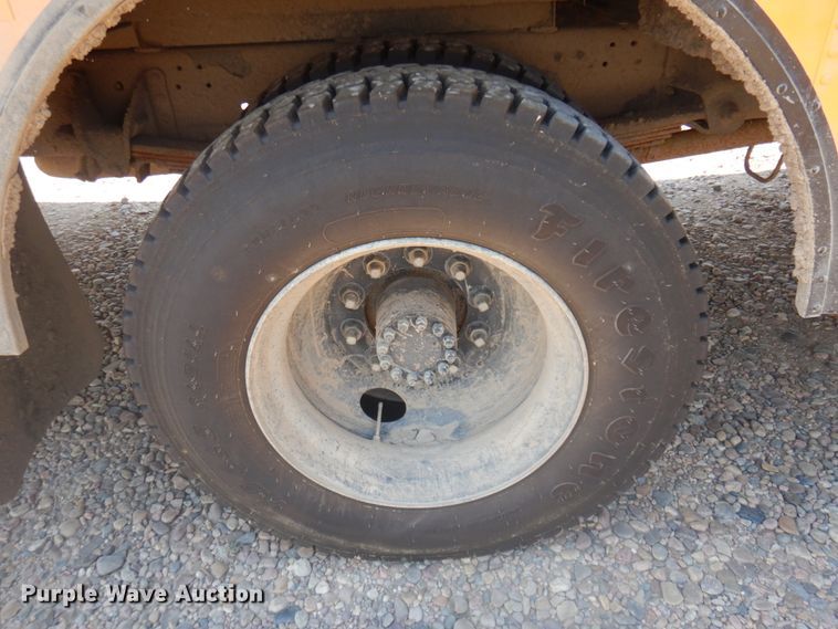 image for item JZ9988 1996 GMC B7  school bus