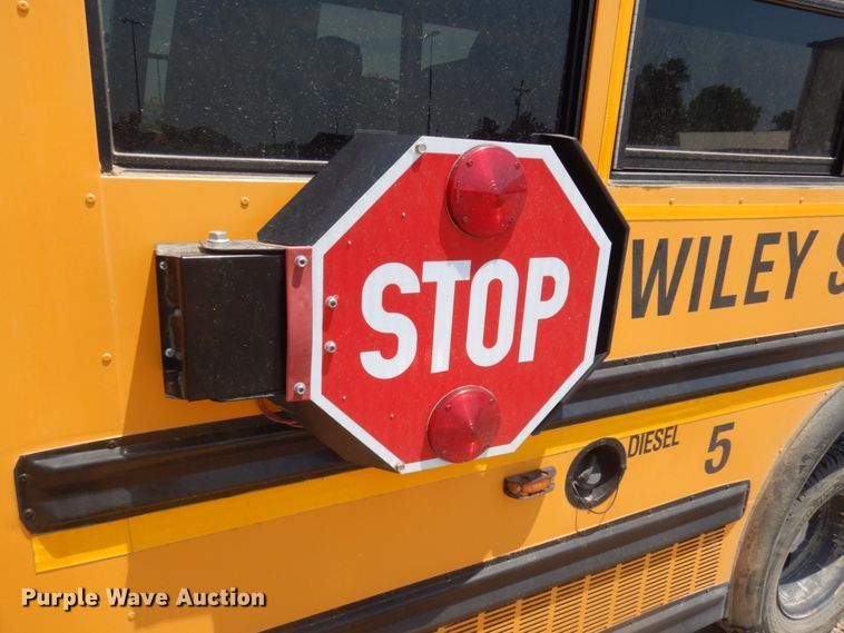 image for item JZ9989 2009 Chevrolet Express 3500  school bus