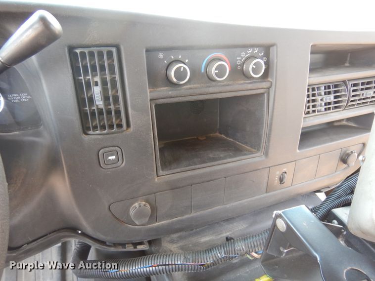 image for item JZ9989 2009 Chevrolet Express 3500  school bus