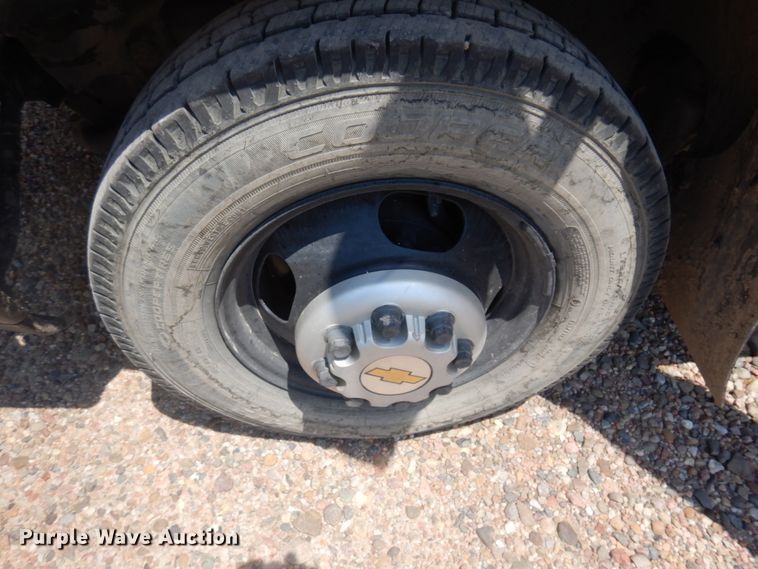 image for item JZ9989 2009 Chevrolet Express 3500  school bus