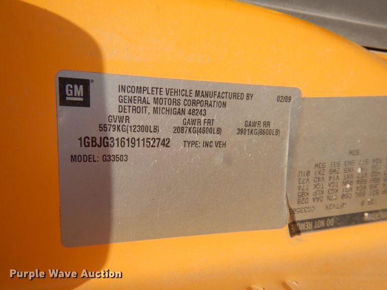 image for item JZ9989 2009 Chevrolet Express 3500  school bus