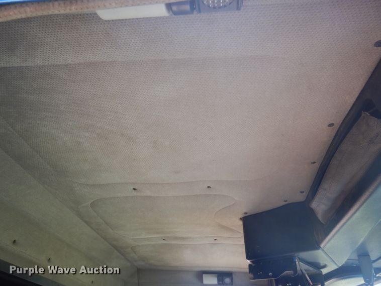 image for item JZ9994 1989 Freightliner FLD120  flatbed truck