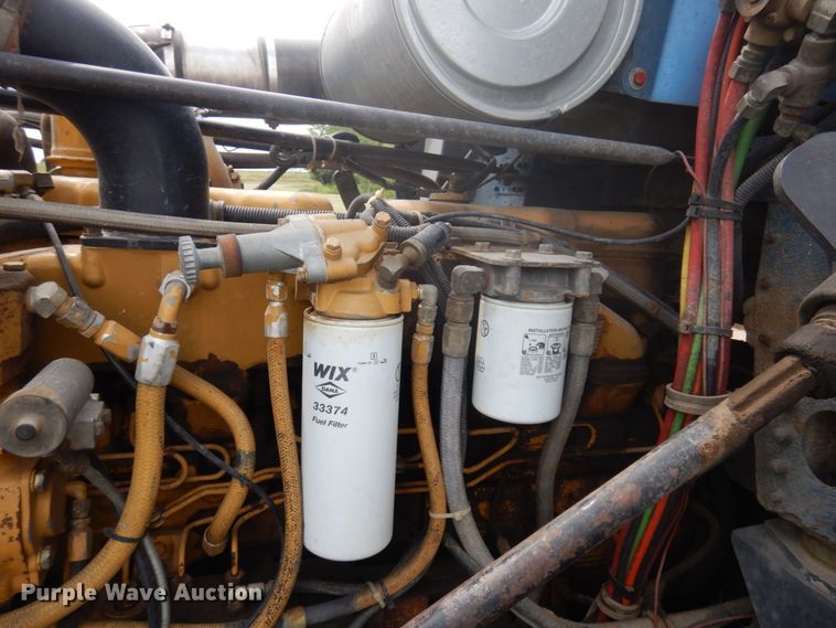 image for item JZ9994 1989 Freightliner FLD120  flatbed truck