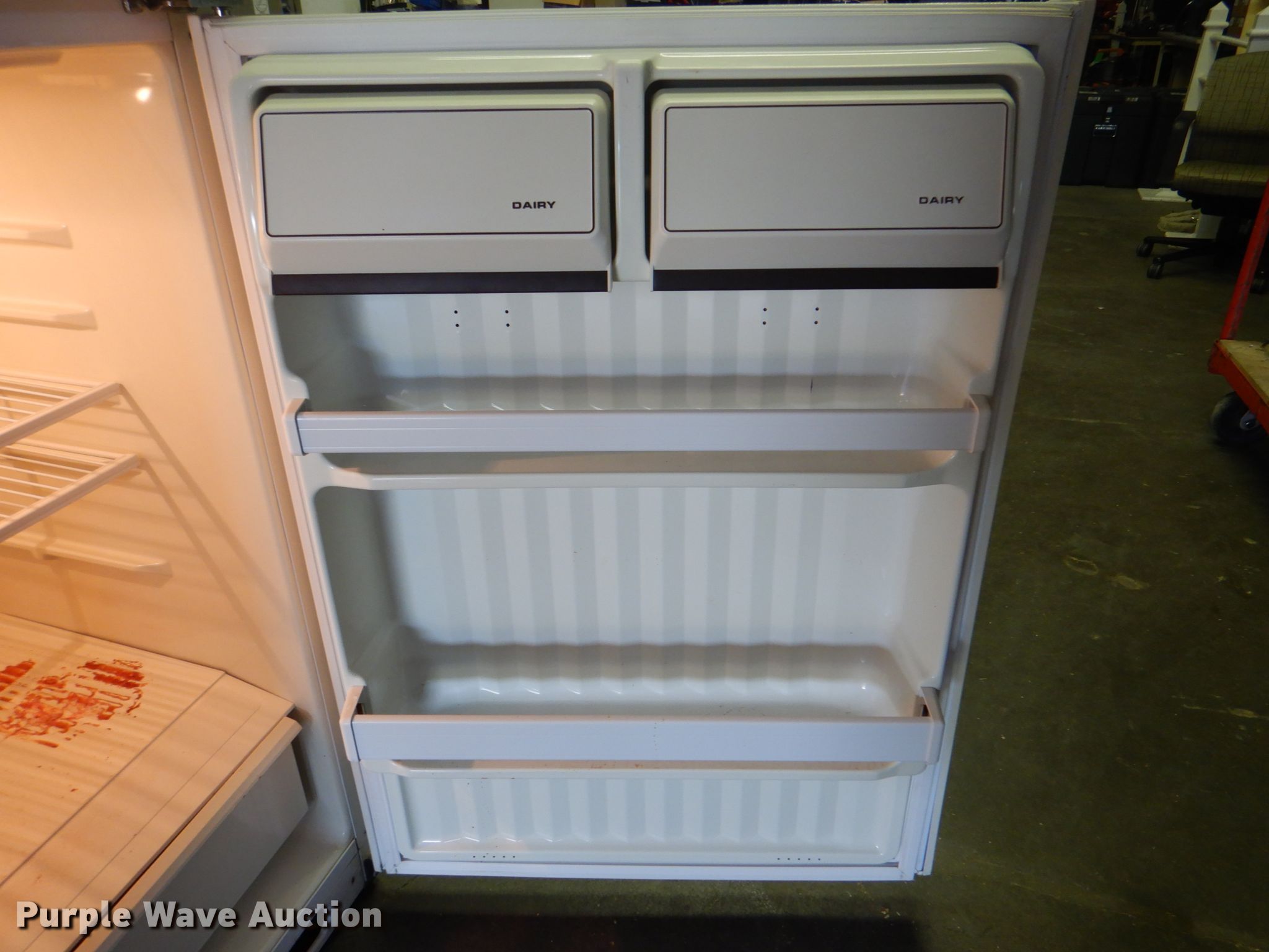 Hotpoint refrigerator in Tulsa, OK Item IE9311 sold Purple Wave