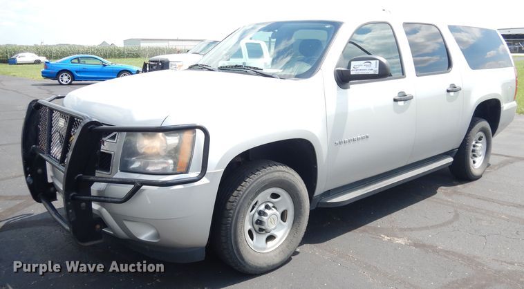 image for item DG0680 2011 Chevrolet Suburban 2500  SUV