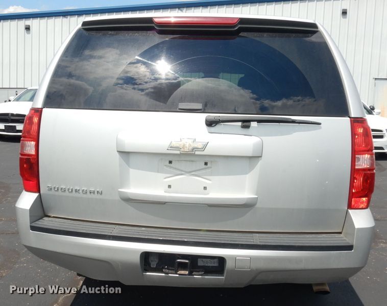 image for item DG0680 2011 Chevrolet Suburban 2500  SUV