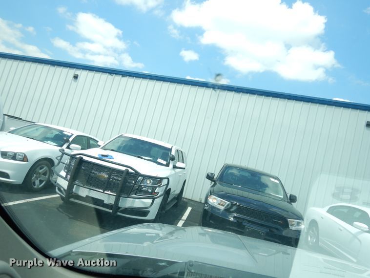 image for item DG0680 2011 Chevrolet Suburban 2500  SUV