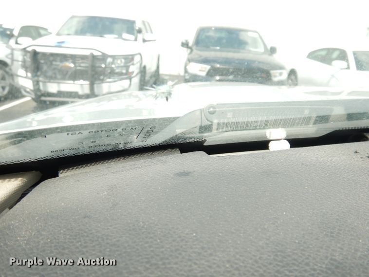 image for item DG0680 2011 Chevrolet Suburban 2500  SUV