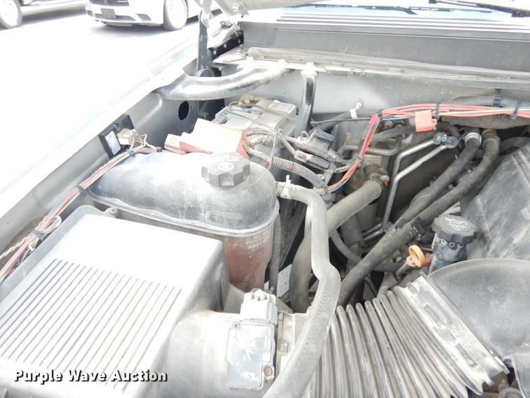 image for item DG0680 2011 Chevrolet Suburban 2500  SUV