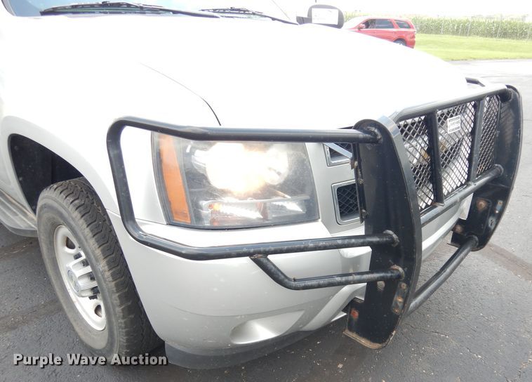 image for item DG0680 2011 Chevrolet Suburban 2500  SUV