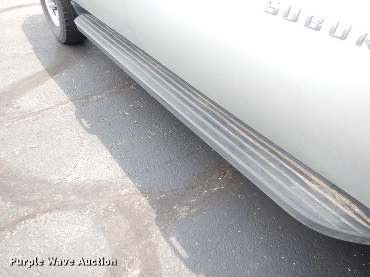 image for item DG0680 2011 Chevrolet Suburban 2500  SUV