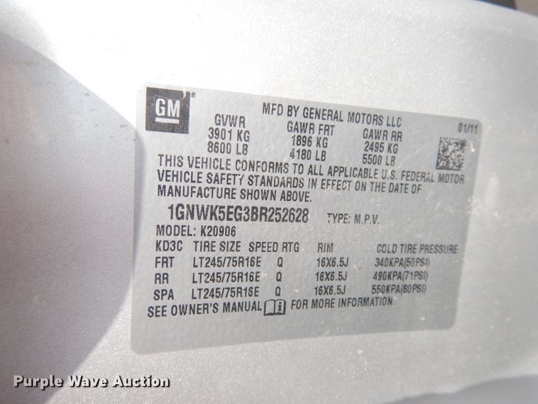 image for item DG0680 2011 Chevrolet Suburban 2500  SUV