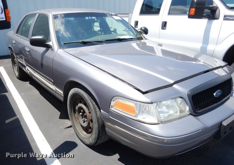image for item DG0682 2006 Ford Crown Victoria Police Interceptor
