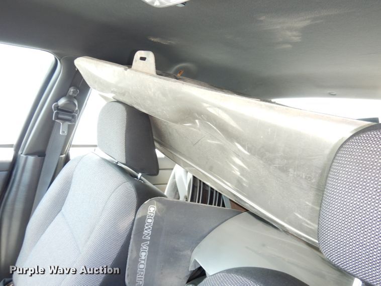 image for item DG0682 2006 Ford Crown Victoria Police Interceptor