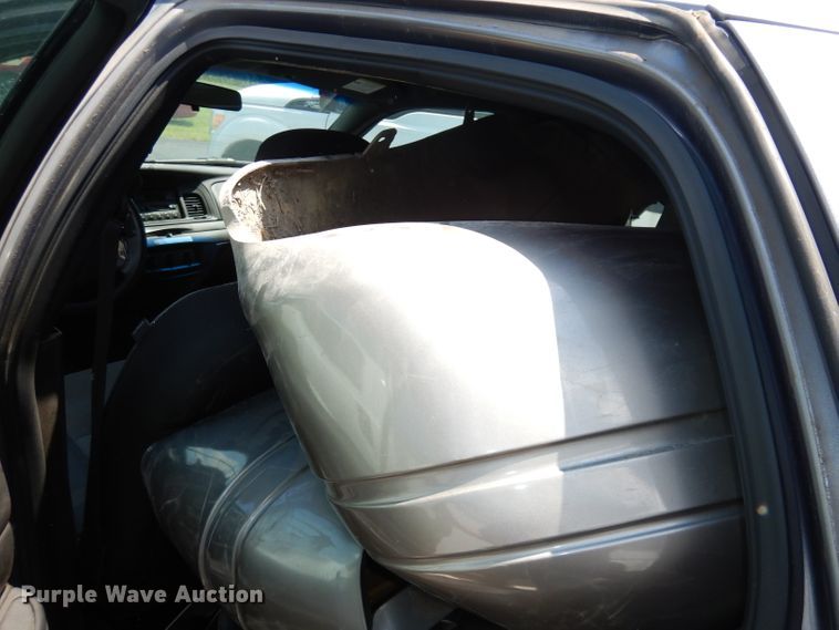 image for item DG0682 2006 Ford Crown Victoria Police Interceptor