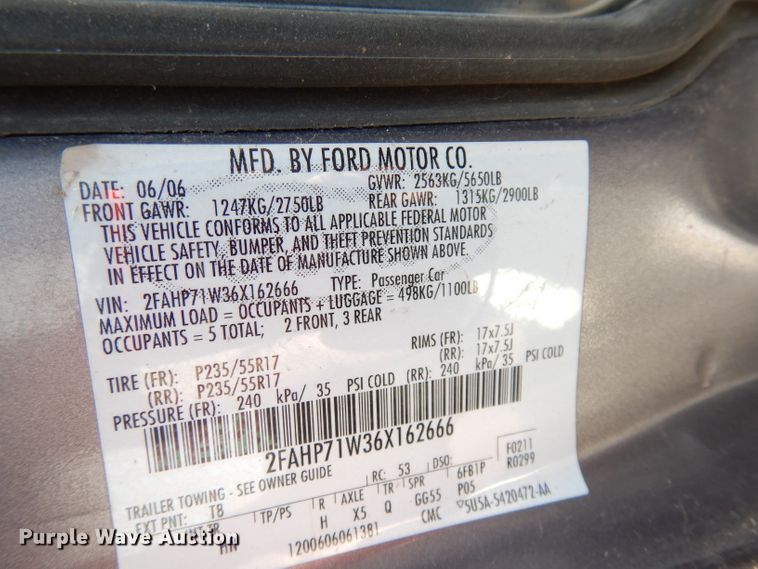 image for item DG0682 2006 Ford Crown Victoria Police Interceptor