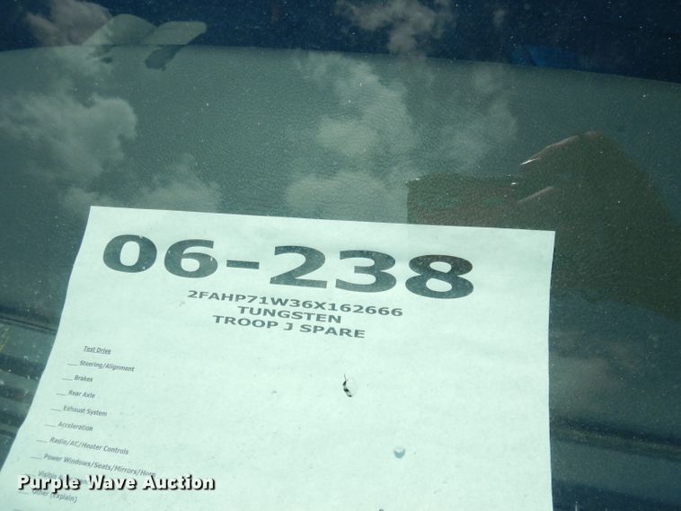 image for item DG0682 2006 Ford Crown Victoria Police Interceptor