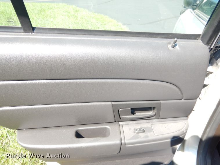 image for item DG0688 2007 Ford Crown Victoria Police Interceptor