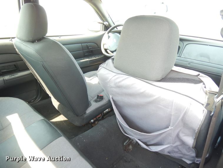 image for item DG0688 2007 Ford Crown Victoria Police Interceptor