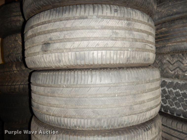 image for item IW9850 Approximately 80 tires