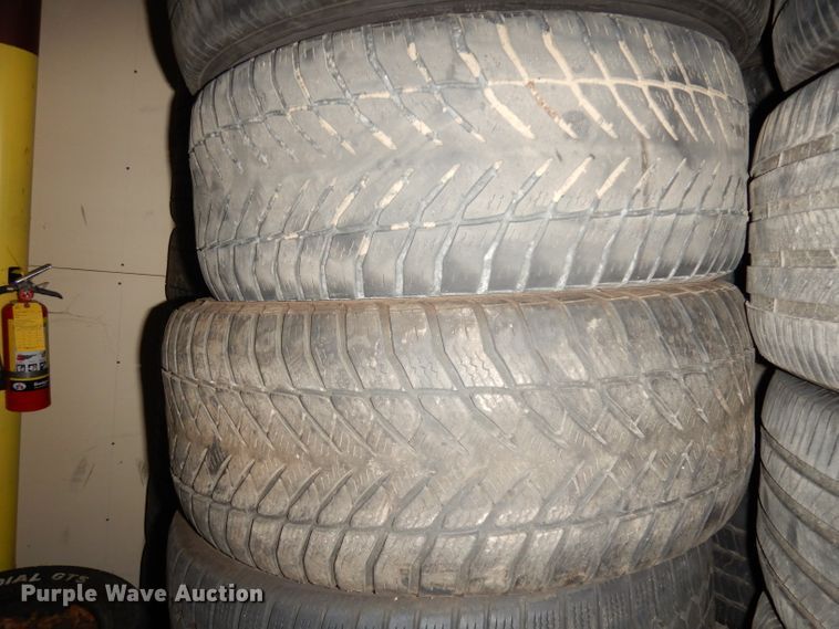image for item IW9850 Approximately 80 tires