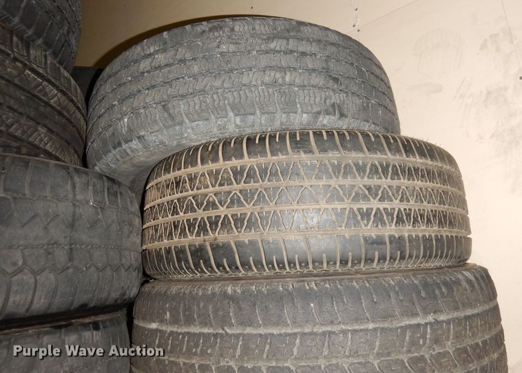 image for item IW9850 Approximately 80 tires
