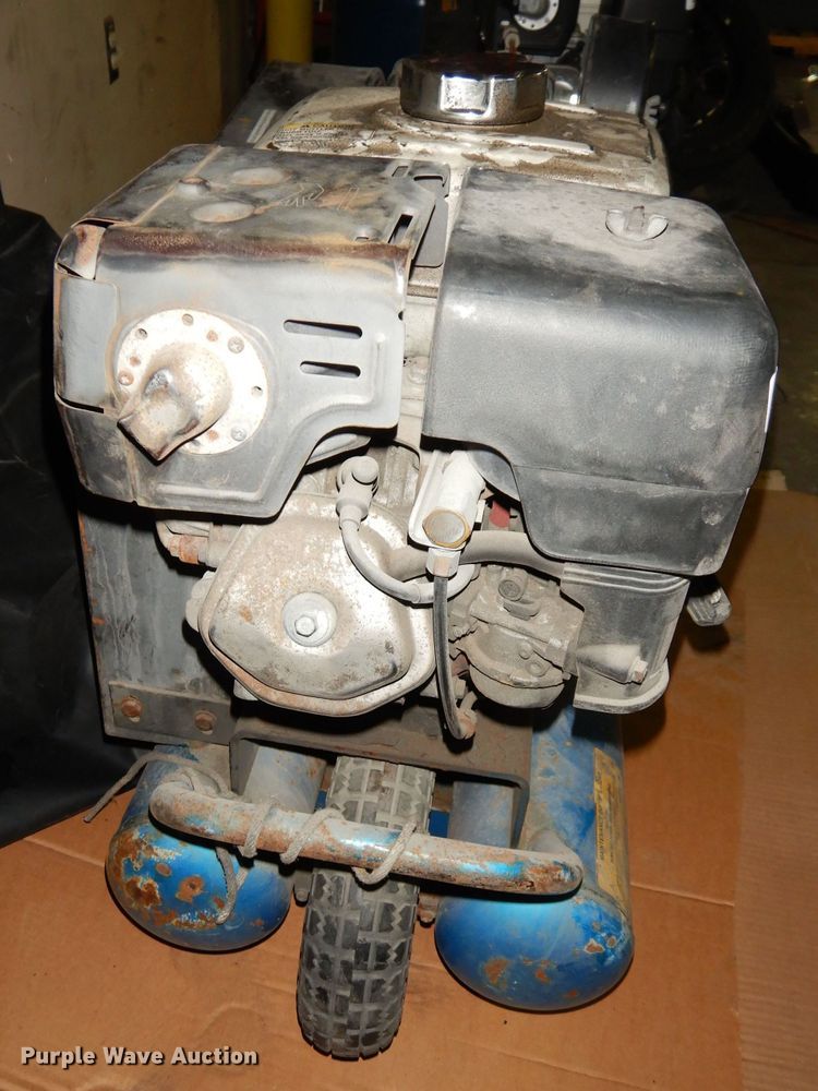 image for item IW9851 Puma  air compressor