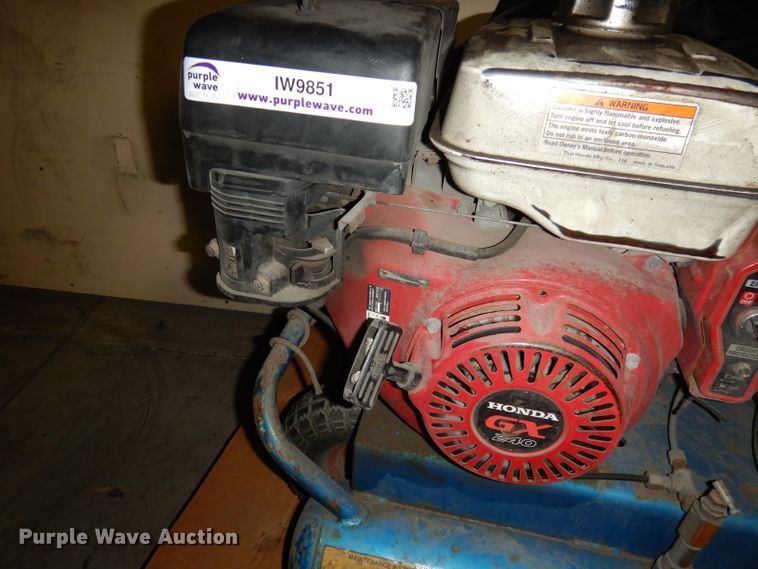 image for item IW9851 Puma  air compressor