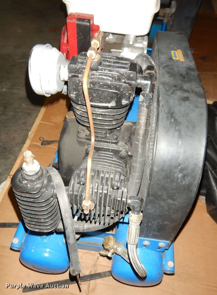 image for item IW9852 Puma  air compressor