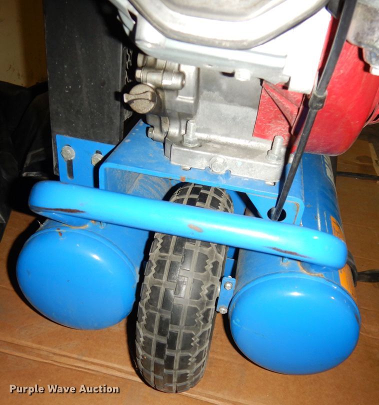 image for item IW9852 Puma  air compressor